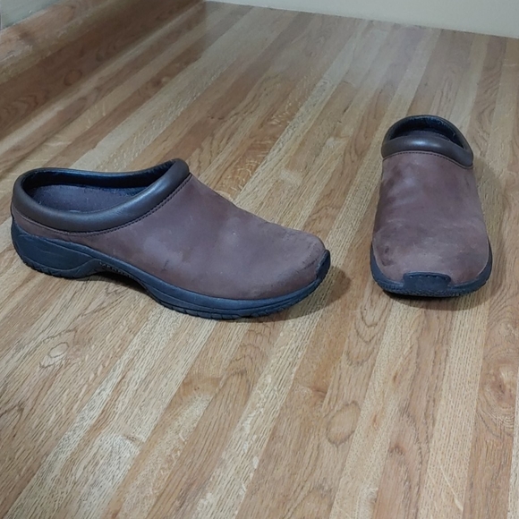 Merrell Encore Groove Suede Mules 8 - Picture 2 of 11